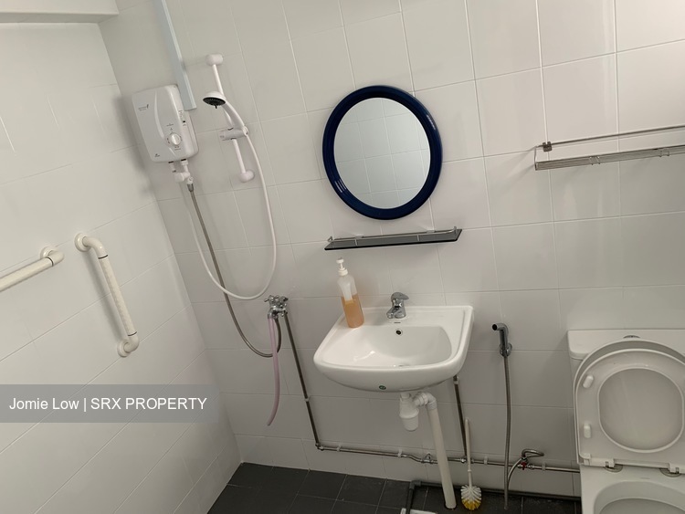 Blk 211 Bukit Batok Street 21 (Bukit Batok), HDB 4 Rooms #202185902